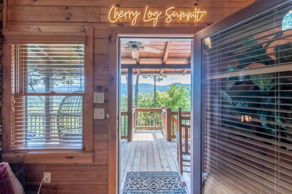 Cherry Log Summit Cabin By Bk Stays - Family Friendly - Playground - Game Room - Jacuzzi - Amazing Mountain Views Exterior foto