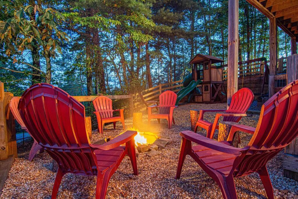 Cherry Log Summit Cabin By Bk Stays - Family Friendly - Playground - Game Room - Jacuzzi - Amazing Mountain Views Exterior foto